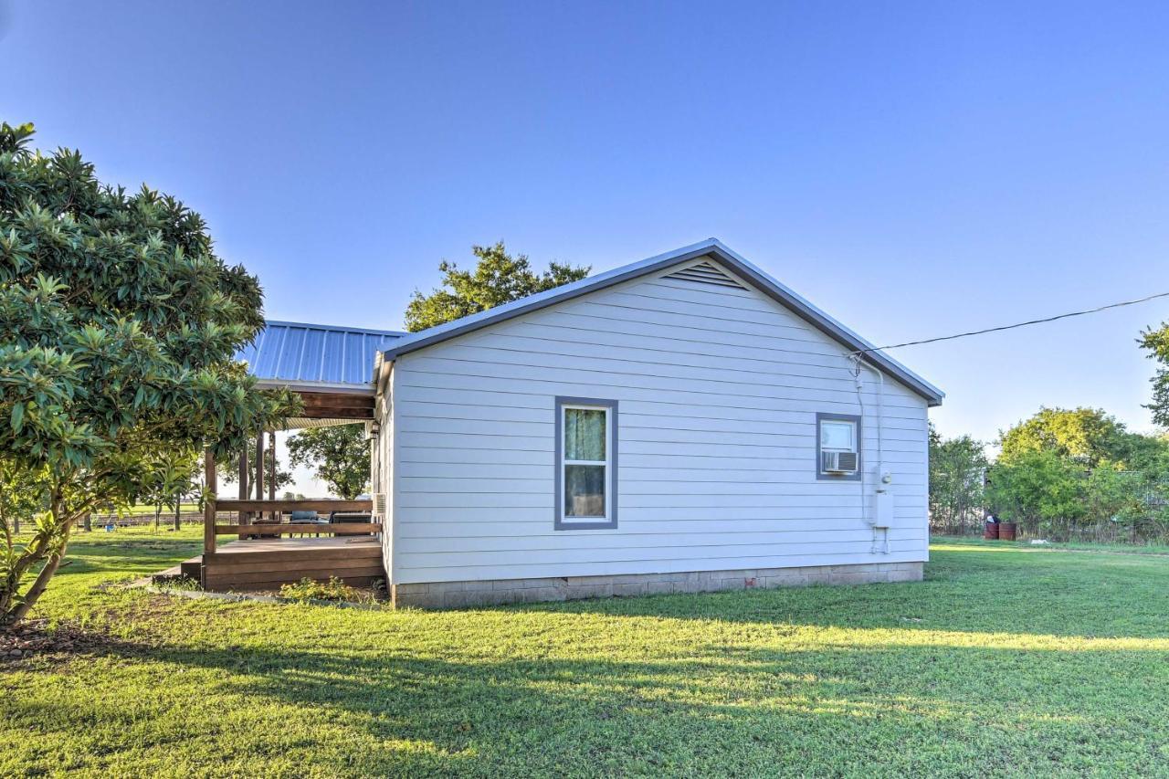 House On Cattle Farm Central To Temple And Waco Lorena Buitenkant foto